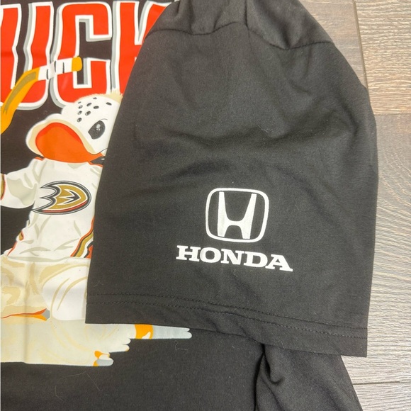 Anaheim Ducks Black T-Shirt - Picture 3 of 4